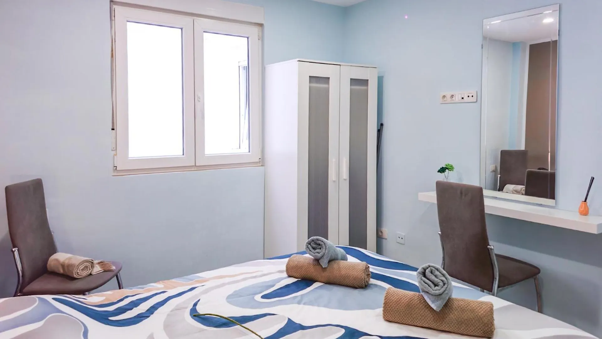 Palms2Beach Appartement - 200M Van Strand Met Airco En Wifi لوس كريستيانوس شقة
